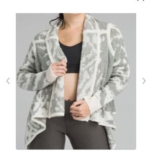 Prana gray and white waterfall geometric asymmetrical open front cardigan.